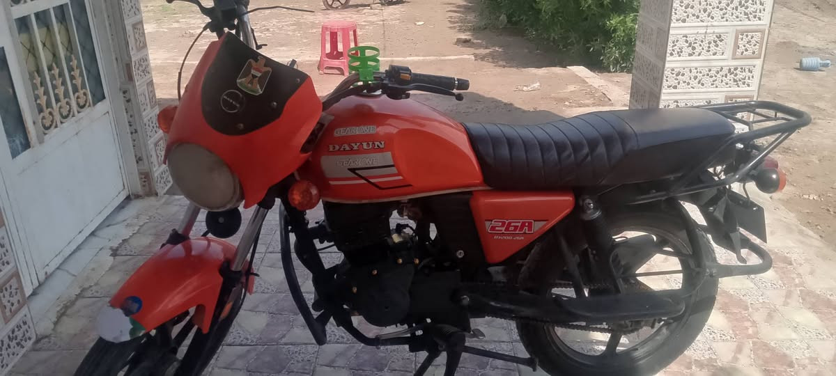 السلام عليكم  
دايون نفخ للبيع  موديل 2023 اوراق سكنر لون مميز برتقالي. دراجه مكفوله جاهزه نكره سلف. العنوان بابل........... 
الاستفسار ***********
