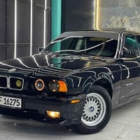 بی ئێم دەبلیو 1990 i525 گێر عادی بیلاد  فول مواسەفات  سلایت  تبرید  جا...