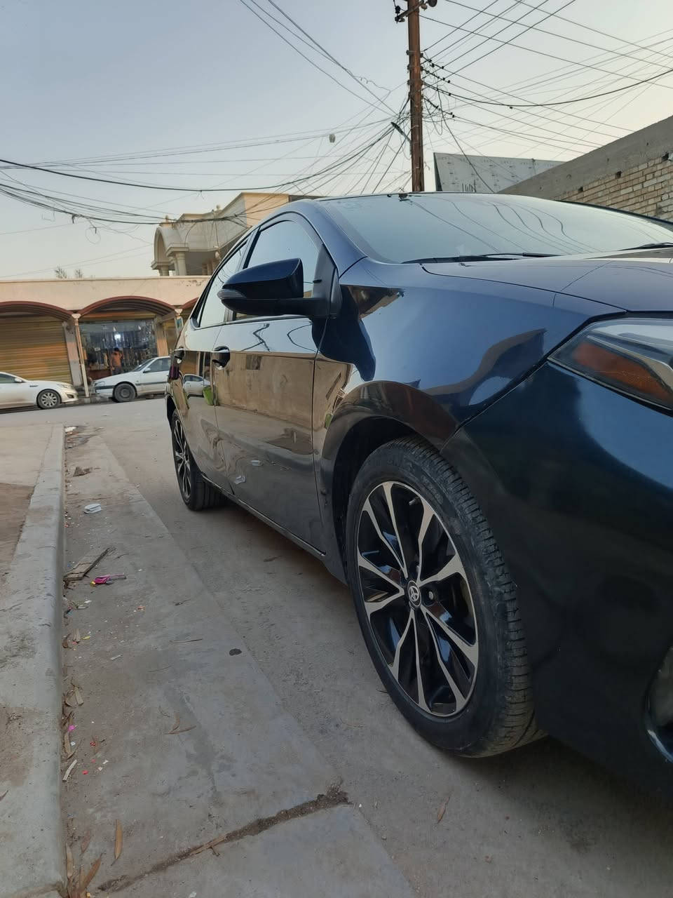 السلام عليكم
كورلا وارد أمريكي موديل ١٩ فئه se فول عدا الفتحه والبصمه حادث خفيف دعاميه وشويه من البنيد راجع بارد فقط بدون صبغ السياره كير مكينه تبريد حداديه كفاله صور الحادث والسونار مرفق بالصور رقم بغداد بااسمي سنويه وهزه جديده السعر ١٣٢ وبيها مجال العنوان بغداد للاستفسار اتصال وخاص موجود***********
