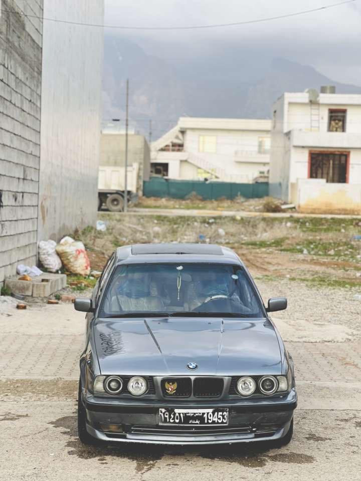bmw 1994 ful full
Bmw 525i 1994 سەرەتا بەناوی خوای گەورە 
بیئێم  سەیارەکە تا بڵێی جوانە تازە بۆیاخ کراوە مەکینەی لۆک لۆکە یەک قەترە دوکەڵی نییە
گێڕو مەکینە بە شەرتی 10 فیتەر
موسو بڕاوە بە شەرت
پشتو پێشی کەپس یەک نوکە دەرزی لێدراوی نییە 
 سڵایتە 
تەبریتە
کوشن جڵدە 
کوشن هیتەرە 
ناو فۆرمیکایە 
دەبڵ چەکمەجەیە
دوو جام کارەبای
ناوەکەی لۆک لۆکە 
پشتوو پێشی M 
پێش گەورەیە 
لایت ئەڵقە 
سەیارەکە سەنەویە 
سەنەوێکەو بە هەدێ ئەیەمێ کەفیلی ماڵی مەدەنی موسو بڕاوەی دەکەم 
سعری 29$ گەڵاوو مەجالێکی  برایانە


**إذا كنت صاحب هذا الإعلان وتريد حذفه لأي سبب، رجاءا أرسل رسالة إلى الدعم الفني**