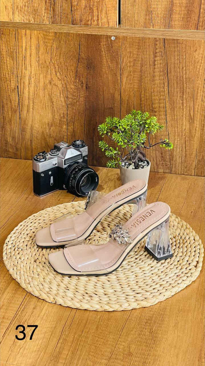 سليبر 10 الف فقط قياسات داخل الصور وتوصيل ٣الف فقط


**إذا كنت صاحب هذا الإعلان وتريد حذفه لأي سبب، رجاءا أرسل رسالة إلى الدعم الفني**