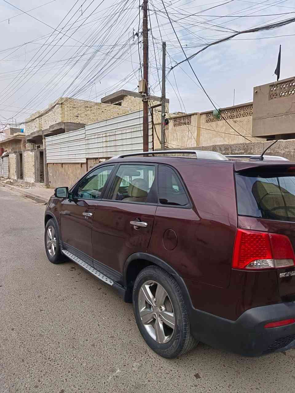 السلام عليكم كيا سورنتو للبيع وارد امريكي ضررها مثل ماموضح بالسونار الموديل 2012 السياره ليبل واحد بدون تبديل مكينه جديد حاويه جاهزه من كلشي السعر 132ورقه وبيها مجال شي قليل العنوان بغداد رقم الهاتف ***********
