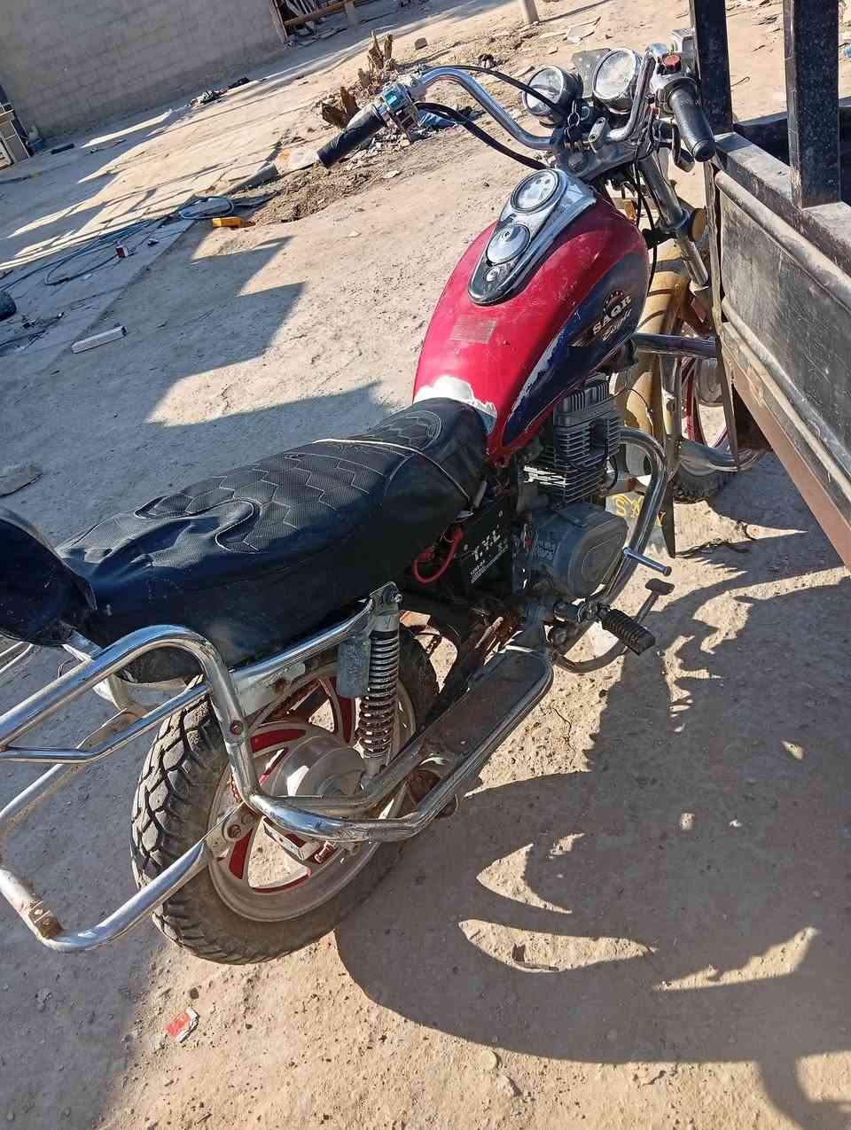 السلام عليكم شباب دراجة للبيع موديل 2016اوراق كاملة مكينة ناعمة وحلوة عوزهة ترتيبات سعرهة 450وبيهة مجال الشراي اتصل مكلف بلنشر***********
