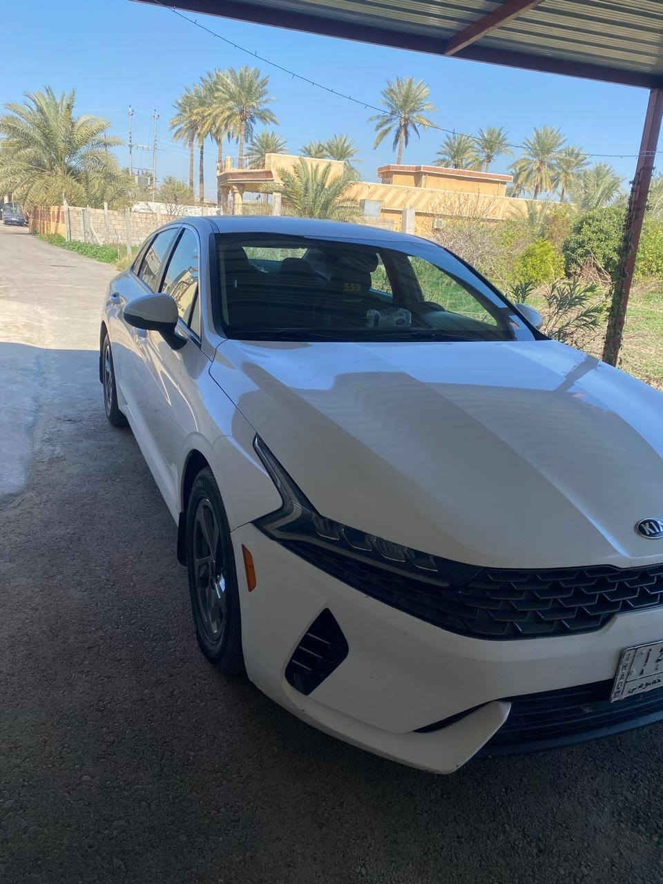 السلام عليكم
كي فايف K5 2021 للبيع   
فول مواصفات  محرك 1600 تيربو    
  بصمة    وكامره خلفية وصندوق ذكي  السيارة ماشية ١٣٩ 
الحادث/  بدون حادث البنيد كلير من امريكا 
الرقم /  صلاح الدين  معوقين وعندي وكالة عامه باسمي 
رقمي / *********** 
السعر / 175 بيه مجال
