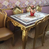 ميز طعام • ٦ كراسي • نظيف