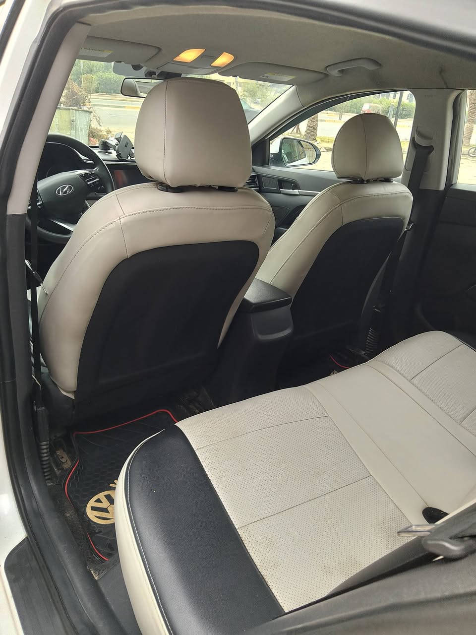 السلام عليكم .. النترا 2020 رقم بغداد الانكليزي تحويل ثاني يوم محرك2000 دوش كيرATM السونار وحادث امريكا مرفق بالصور السعر 115 وبيها مجال بسيط مكاني بغداد***********
