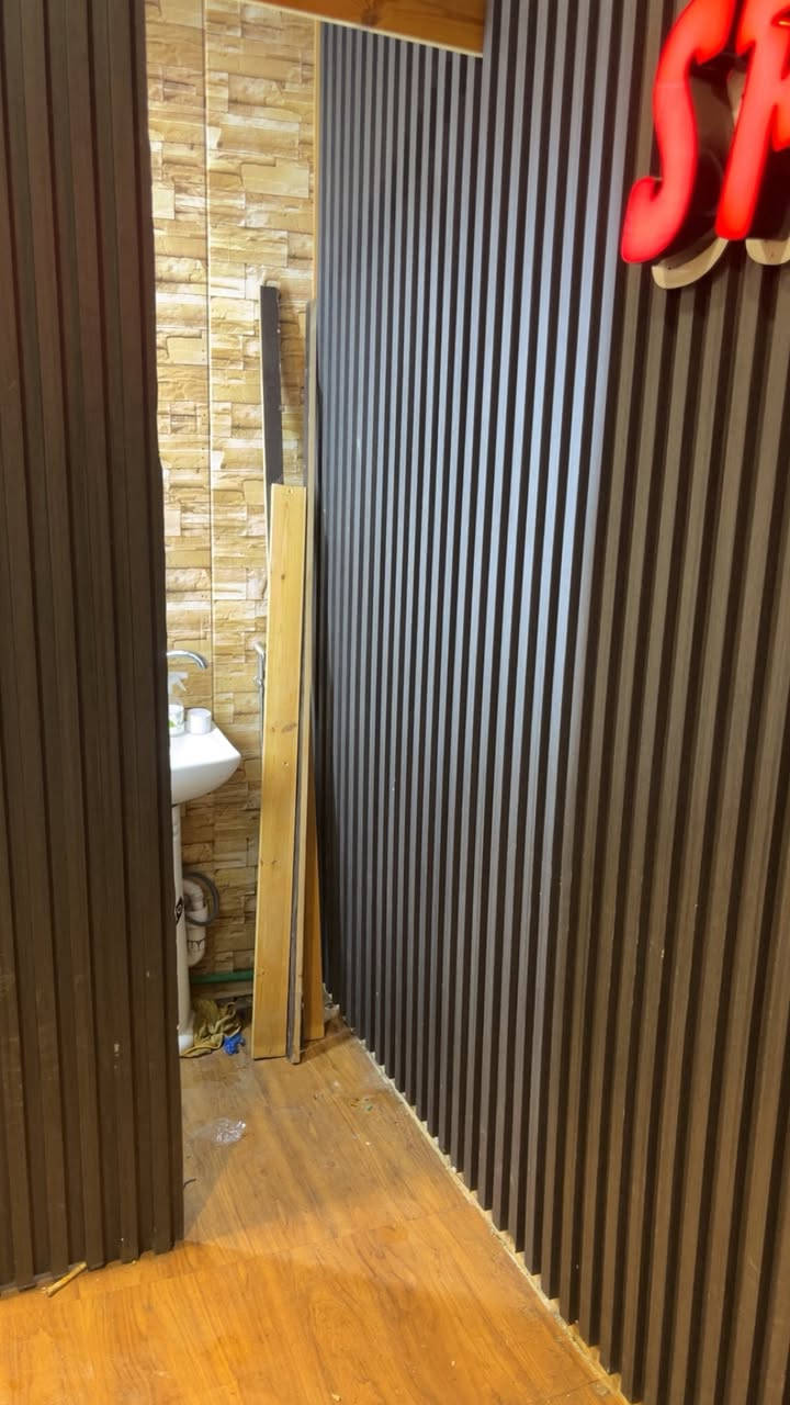 محل للبيع حي الجامعه شارع 66
***********
***********
