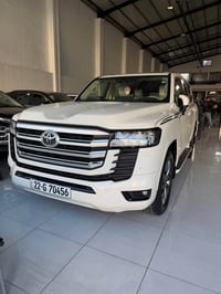 لاندكروزر • ٢٠٢٢ • ٣٧٠٠٠