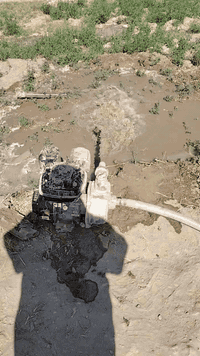 حفر الآبار وتعبيرات الشوارع ٠٧٨٠٤٤٨٢١٦١ وحفر المنهولات وحفر الآبار الم...