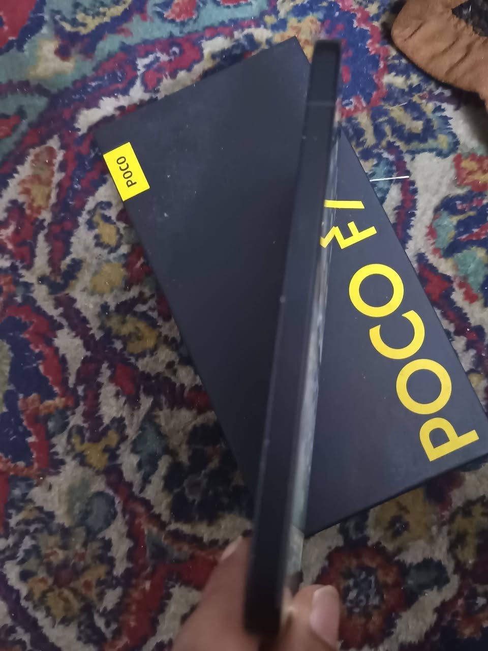 السلام عليكم بيع بوكو اف٧ ذكرة ٢٥٦ جهاز كدامكم نظافتة نقصه فقط شاحنه كارتونه موجودة سعر ٤٣٠بي مجال بسيط بغداد الشعب


**إذا كنت صاحب هذا الإعلان وتريد حذفه لأي سبب، رجاءا أرسل رسالة إلى الدعم الفني**