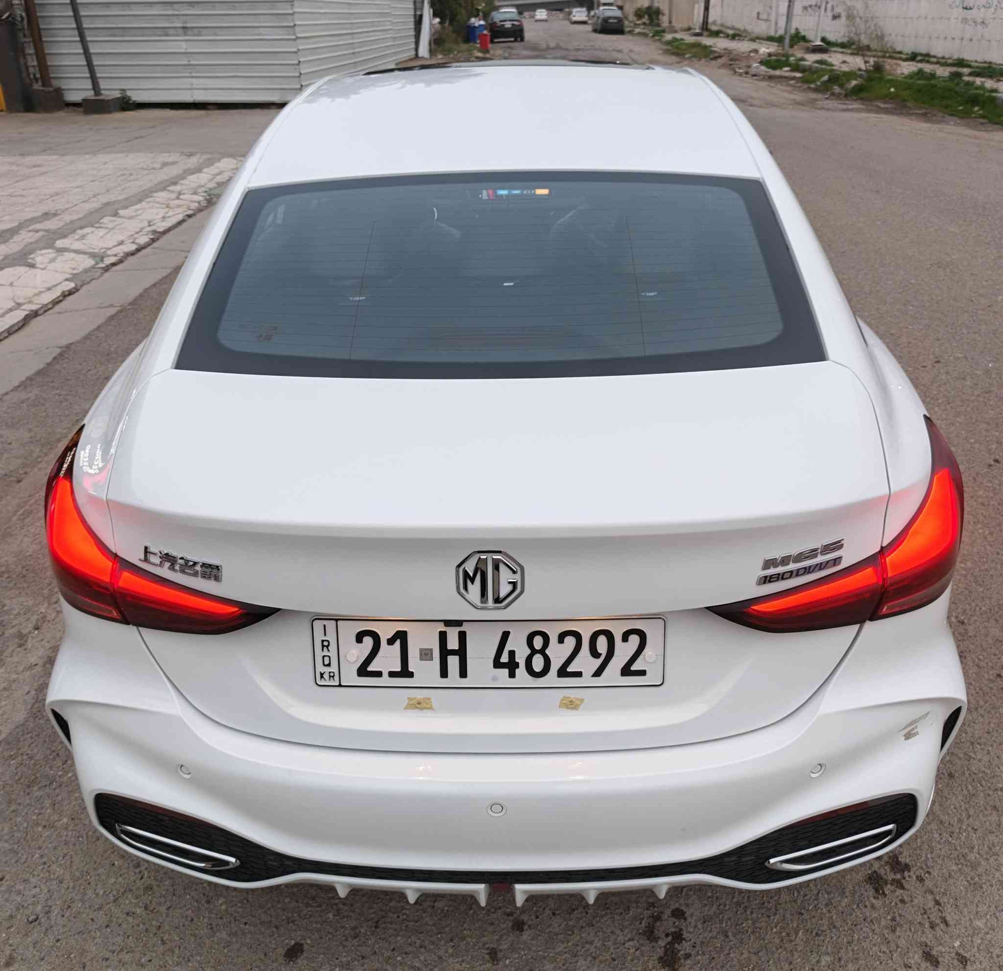 ‏السلام عليكم
‏للبيع سيارة MG_GT موديل 2025 
‏احدث وجبة 
‏لون ابيض رقم سليمانية الدولي وبااسمي
‏السيارة جديدة جدا مكفولة كفالة عامة بريحة الشركة
‏الممشة زيرو على كد الترقيم وجيبتها
‏  فول مواصفات واعلى فئة
‏دخول ذكي تشغيل بصمة
‏فتح ابواب وصندوق بصمة 
‏مقاعد جلد اسود مطعم بااحمر
‏(شاشة بلادية اصلية تحكم بالسيارة كامل) 
‏محرك  1500 تنفس طبيعي
‏اربع كامرات 360 درجة
‏داش كام كامرة تسجيل
‏شاشة عداد دجيتال
‏حساسات خلفية اصلية
‏فتحة سقف
‏اشاير بالمري مري شفط
‏Lتحكم ستيرن
‏كروز سرعة 
‏تبريد قطعتين خلفي امامي
‏تبريد ثلج 6 سرعات
‏هاند بريك بصمة
‏اوتو هولد
‏لايت اوتو زينون
‏ويل كب بلاك 16
‏اخوان السعر 132 ورقة وبيها مجال 
‏تجي تفحص السيارة وين ميعجبك حقك وترايك وين متريد
‏مكان السيارة العامرية
‏تريد تحويل او وكالة مضمون
‏‪
‏***********
‏ابو جود
‏
