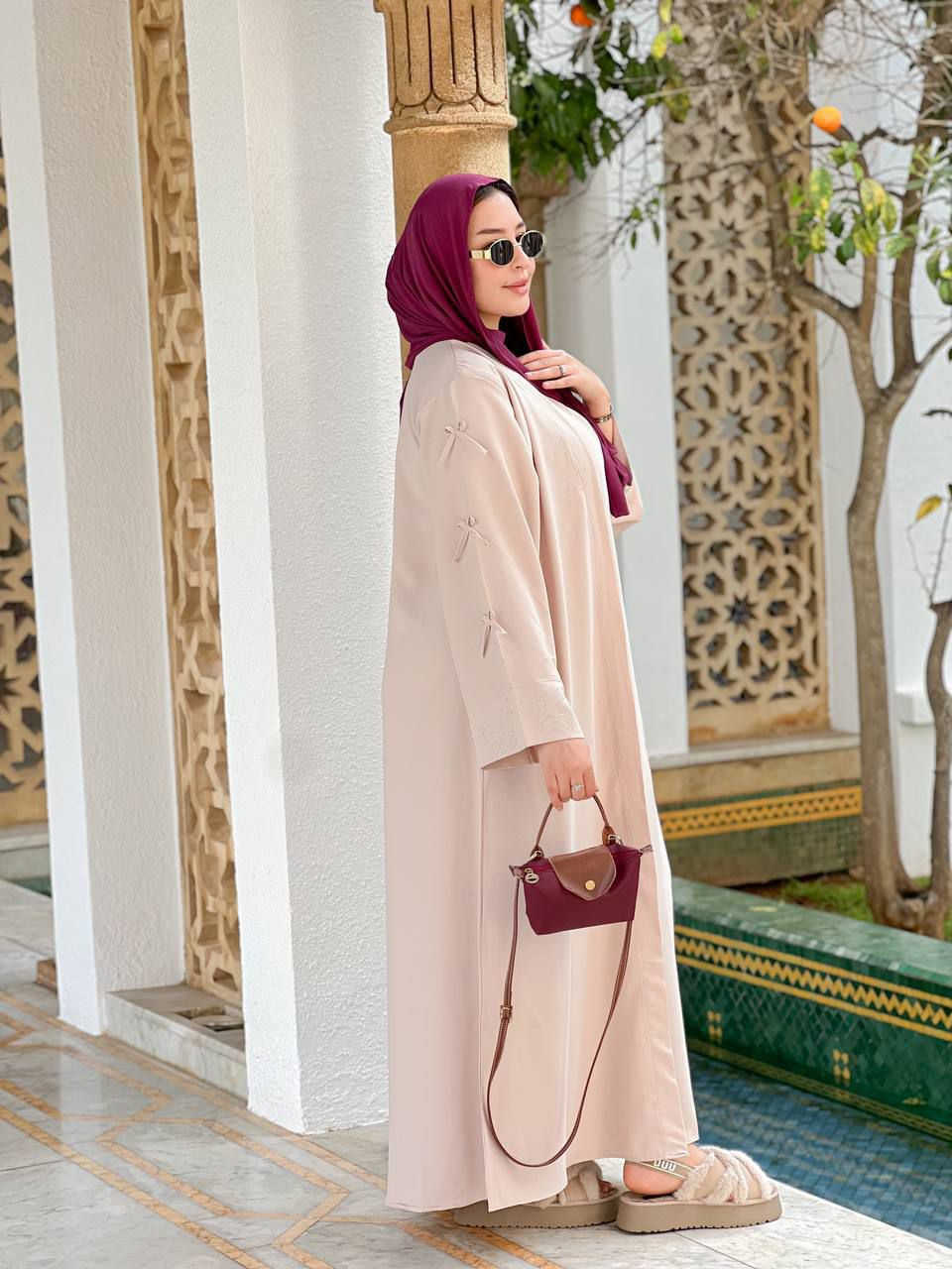 الجديد +الأناقة

🕌 عباية راقية مكونة من قطعتين، تلبسيها للجميع المناسبات مصنوعة بحرفية عالية بأفخم أنواع التوب  ثوب كريب روزا première  
تصميم عصري ولمسات راقية تناسب ذوقك الفاخر. 
✅ليطايL   XL     XXL     XXXL


**إذا كنت صاحب هذا الإعلان وتريد حذفه لأي سبب، رجاءا أرسل رسالة إلى الدعم الفني**