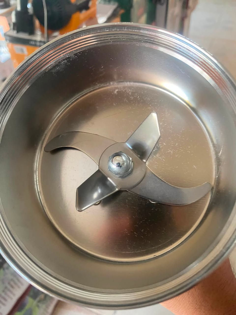 متوفر : طاحونه ماركه سلفر كرست الماني 100g ملف نحاس 1000w- سعر (35الف) 
تواصل : *********** :*********** 
عنوان : خانقين شارع حسينه كبير محل ركن عالم الاوربي
