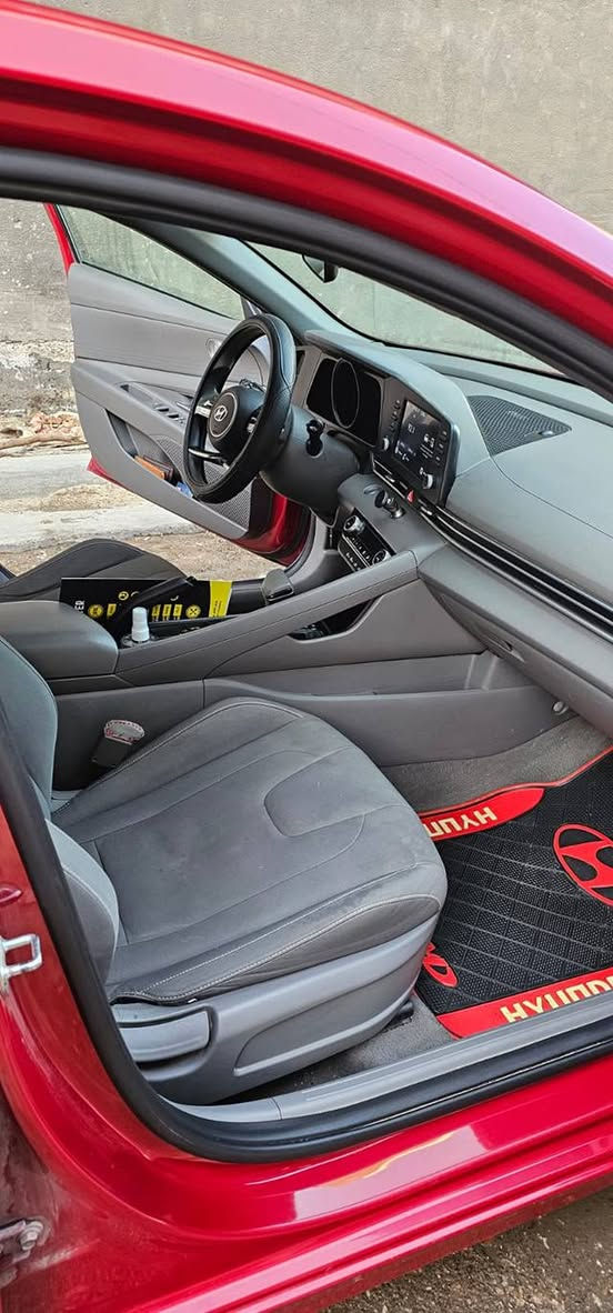 النترا موديل ٢٠٢٢ لون ماروني خير من الله حادثها مرفق بالسونار ماشيه ٧١ عنوانها بغداد  قرب جسر حي العامل رقمها اربيل جديد وسعرها ١٣٨ وبالخير على الياخذها رقم الهاتف *********** بي وتساب
