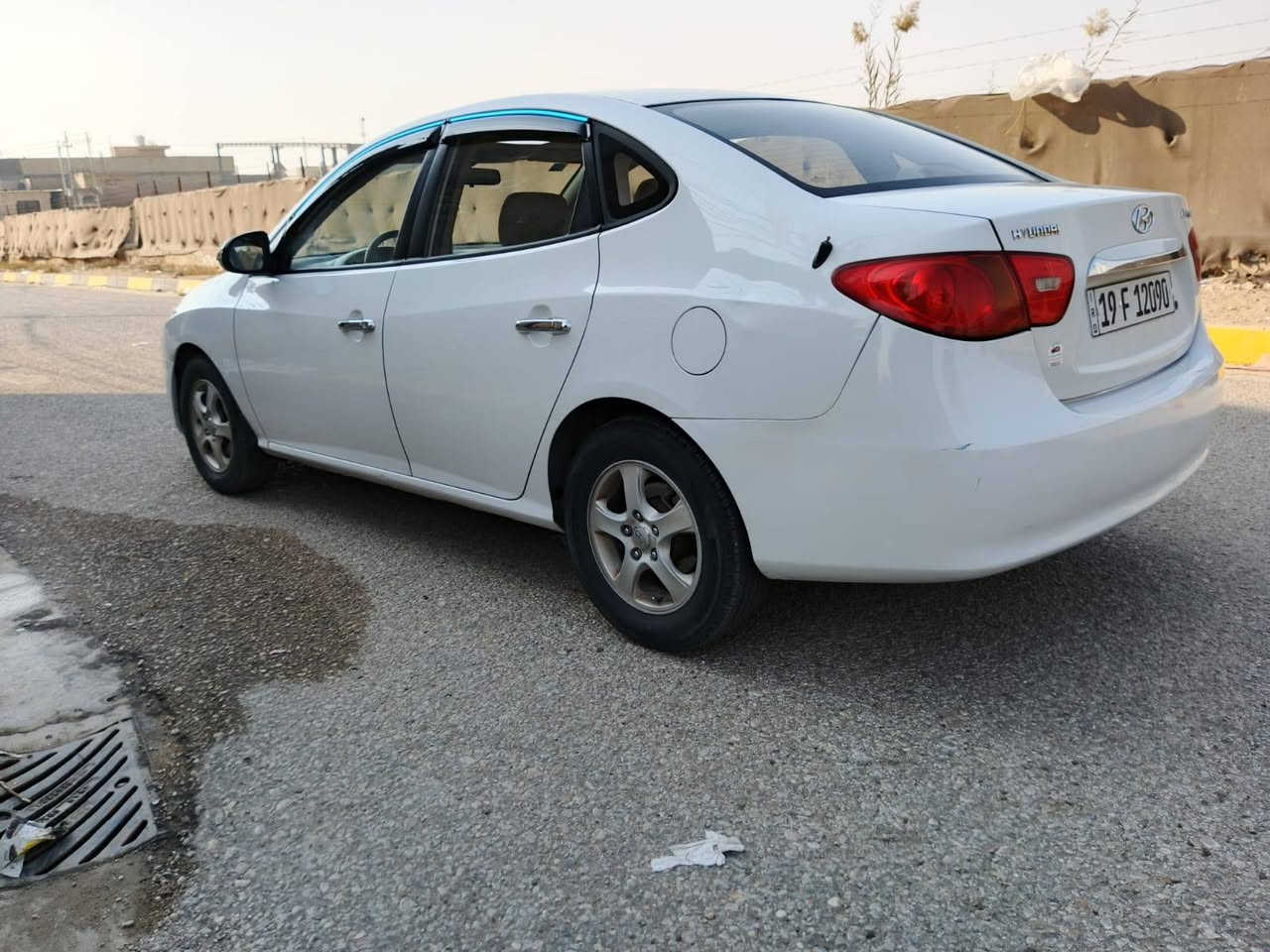 السلام عليكم النتر موديل 2011خليجي مكينه 1600 دكشن عالي مواصفات فول فتحه حداديه خلفي  امامي جديده كهربائية فول شغال تبريد تدفه تخم تاير بيه مكانت صبغ سعر 94 العنوان كربلاء سياره جاهزه *********** مواصفات فتحه تحكم ستيرن شاير بل مري رقم نكليزي
