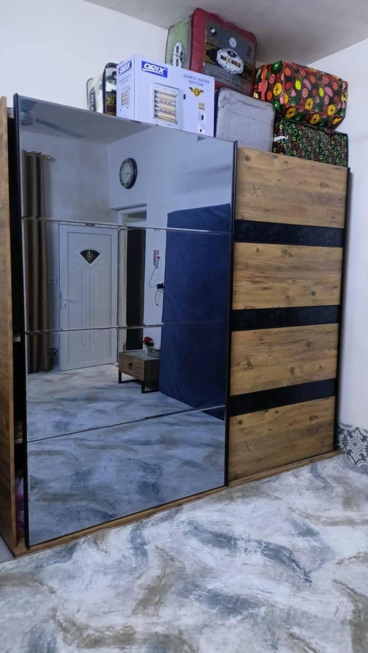 سلام وعليكم غرفه للبيع نظيفه كلش
مكان كركوك استفسار ***********وتساب أو اتصال
