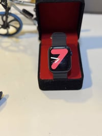 جيل 6 • حجم 44 • يدعم eSIM