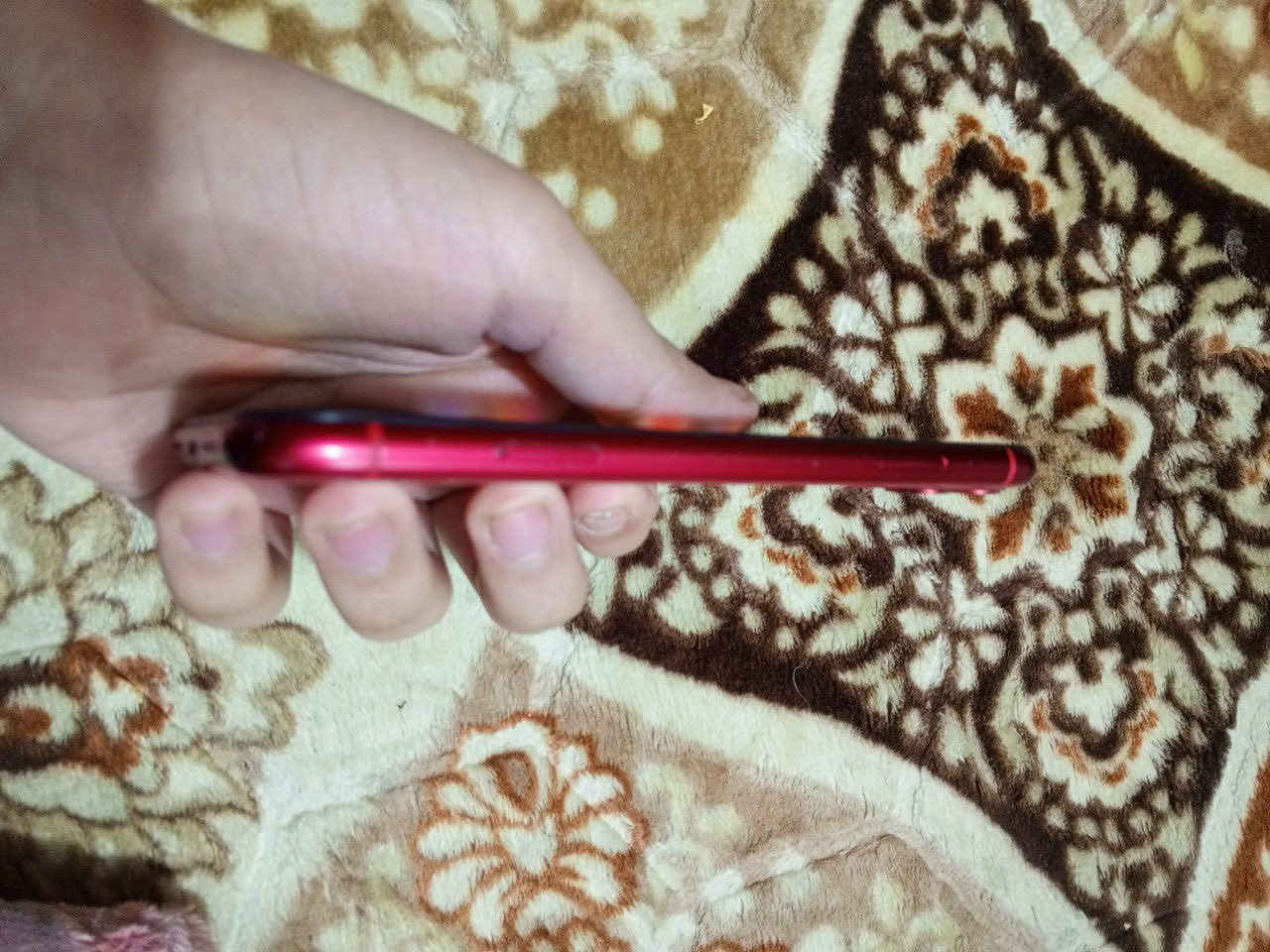 ١١ عادي ذاكره ٦٤ مبدل شاشه وبطاريه دكمه التشغيل واكفه يشتغل عن طريق شاشه دوسه وحده السعر 150 قفل رقمي *********** متواجد وتساب ويا كرتونه مكاني اسكندريه
