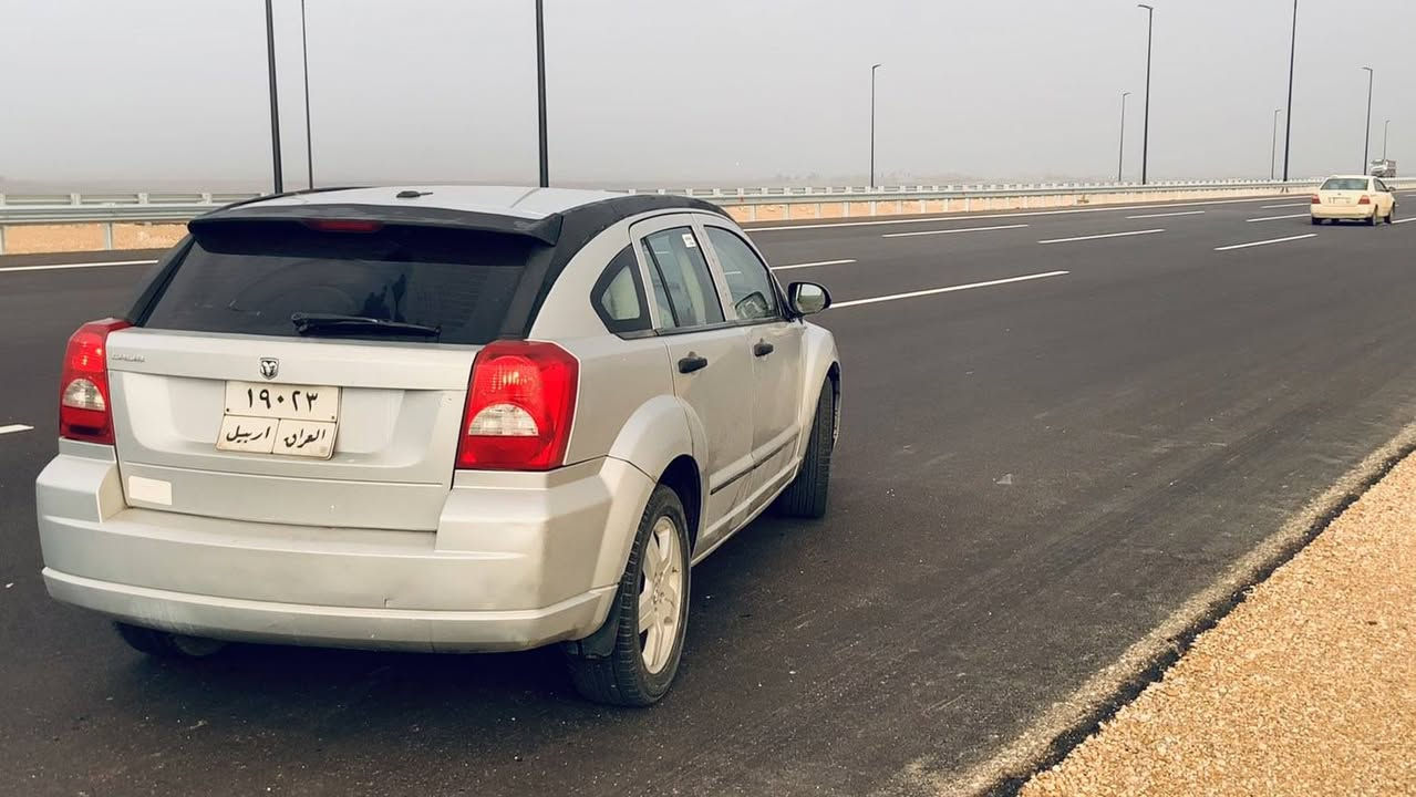 دۆج کالیبەر 2008 مەکینە 20
گیر تۆماتیک جوار جام کارەبا 
تەبرید سارد و گەرم 
بی دەعم و لیدران نیو پارجە بۆیاخی هەیە بەس 
سەیارەکە زۆر جوان و پاکە بی مەسرەفە 
***********
