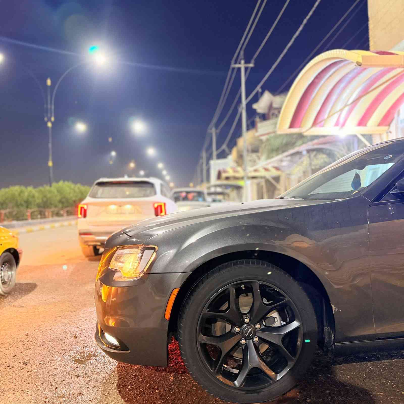 🦅كرايسلر  300S امريكي دخول جديد🦅
الحلال للبيع 🤍🍀
         
                الموديل 2023 اصل🧿
                   ( الاصدار الاخير )

                  اللون نفطي🤍🍀
     
المسافة المقطوعة  19الاف زيرو 

حجم المحرك 3600

            السيارة (حادثه جاملغ ايسر فقط)🇺🇸
   ( السياره بدون رقم )

مواصفات السيارة:-
* نقطة عمياء . 
* حساسات امامية . 
* ويل قياس 20 أنج . 
* حساسات خلفية .  . 
* شاشه كبيرة مع نظام ملاحة نفكيشن GPS .
* مقاعد أمامية كهربائية عدد 1
* مقاعد أمامية تبريد وتدفئة . 
* مقاعد خلفية تدفئة . 
* تشغيل عن بعد .  . 
* تدفئة مقود . 
* محدد سرعة .  . 
* كاميرا خلفية دوارة.
* ⁠مع ترحيب متحسسة للاضاءة  
* دخول ذكي 
* ⁠(بصمة) .

للاستفسار عن السعر واي تفاصيل اخرئ الاتصال متوفر 
***********🍀🤍
المكان كوت🍀🤍
🪬🧿
