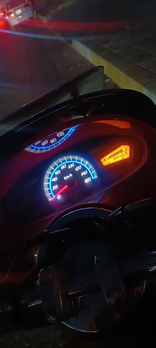 سلام عليكم دراجة للبيع 
جيل اول ((مرقم)) ماشية هايه كدامك مثل مجاي تشوف بل صوره ممقصر وياها بشي محسن كله واحسن دهن مداريها من الاخير  تحويل سنوية اول ما تشتريها تواصل ***********
