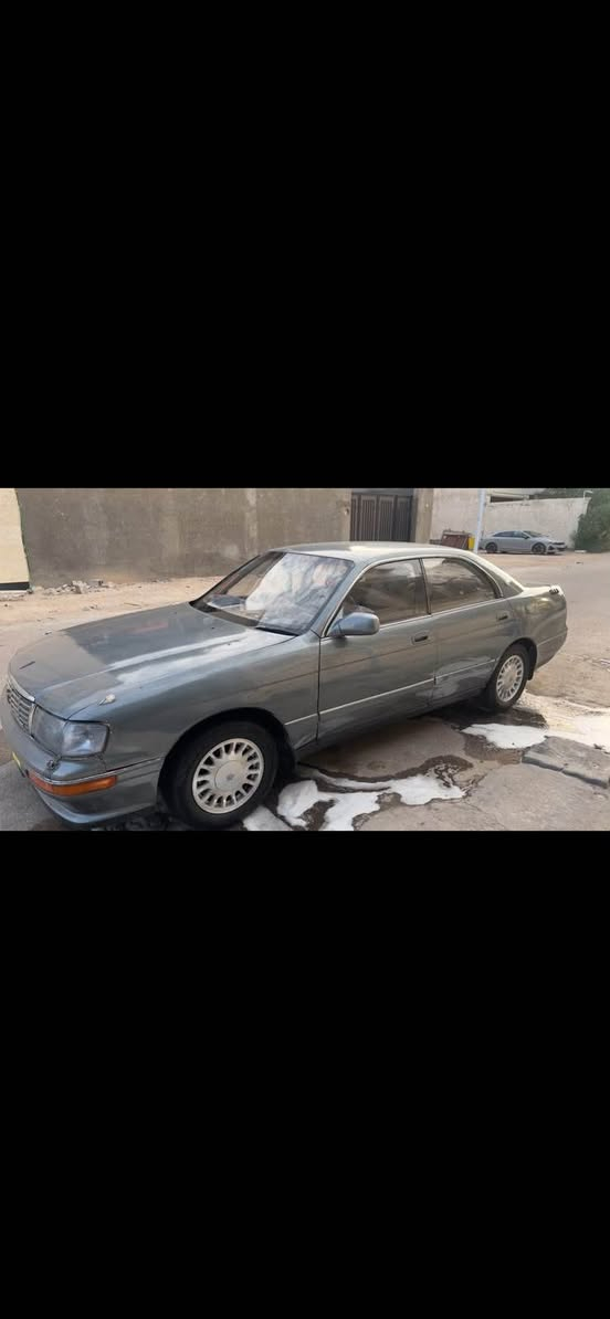 سلام عليكم بطه مديل 1992 للبيع سياره حلوه نضيفه بيها بدايه بكن السعر 40 مكان سياره بصره رقم *********** البصرة, العراق
