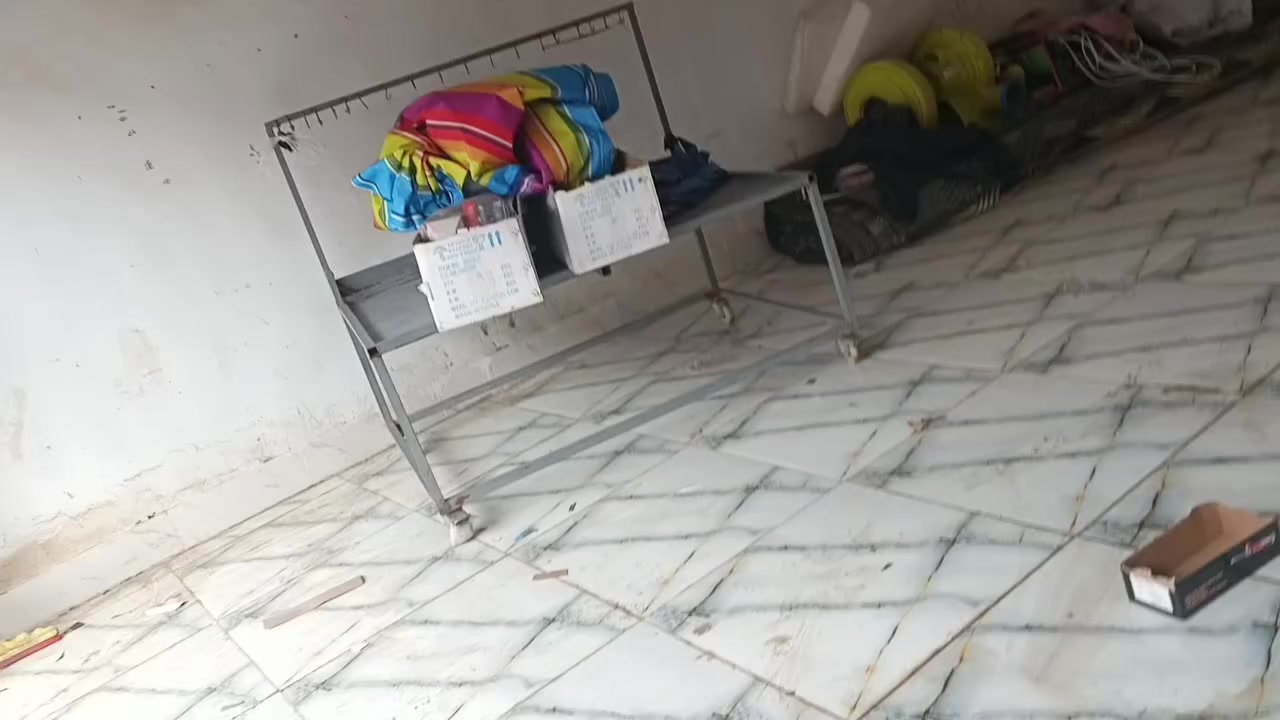 سلام عليكم عندي هاي الأغراض للبيع ***********
