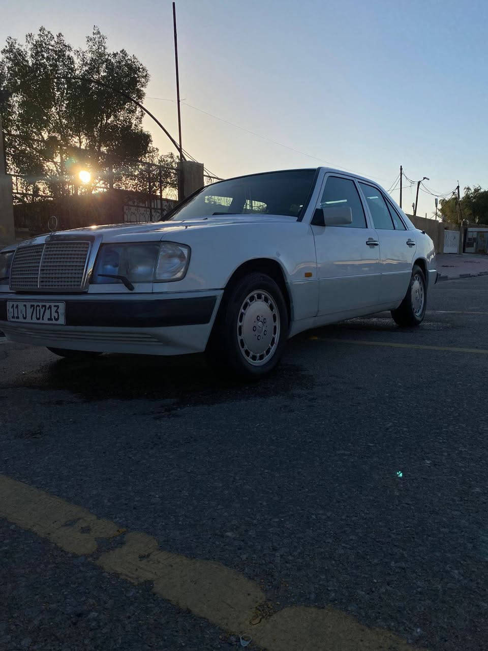 سلام عليكم دب للبيع
موديل 1988 نضيفه جدا وجاهزه مذب عليه الف
قواعد بدون تصليح بلاديات مكفوله من ضربه صبغ جماليه
مكينه 4 سلندر مكفوله كير مكفول 
سلايت شغال 
اريل كهرباء شغال
تبريد شغال
سنتر لوك شغال
جام كهرباء
تخم تاير جديد
غرفه نضيفه كلشي شغال 
رقم بغداد دولي 
سنويه جديده 
العنوان كربلاء 
للاستفسار 
***********
السعر 77
