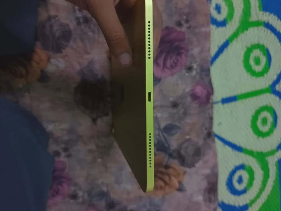 سلام عليكم ايباد ١١ A16ايباد نضيف ٩٩ بل ميه مال صار شهر من أخذته ٦٠٠ أو بي مجالّ*********** واتساب فقط متواجد أو مراوس  أيفون ١٣

