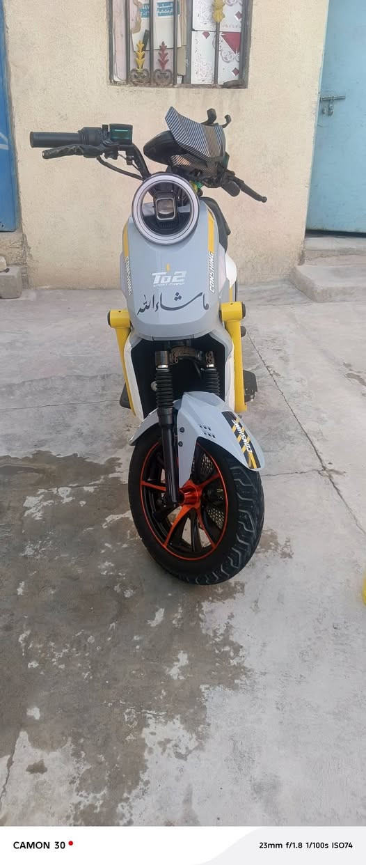 السلام عليكم دراجه شحن to2  2026 ملف 2000 بطاريات 5كبار   الدراجه نضيفه نضام سحب بصمه وكارت  السعر 650 بصره زبير  ***********
