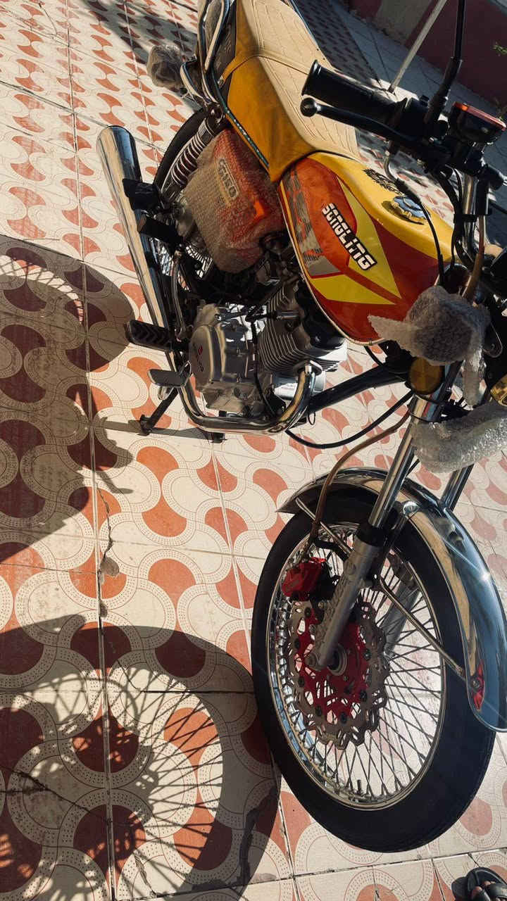 سلام عليكم تايكر 2024 للبيع دراجه حلوه ونضيفه عنوانها ديالى هبهب *********** ما متواجد عل فيس سعر 500 وبيها مجال حك جيتك
