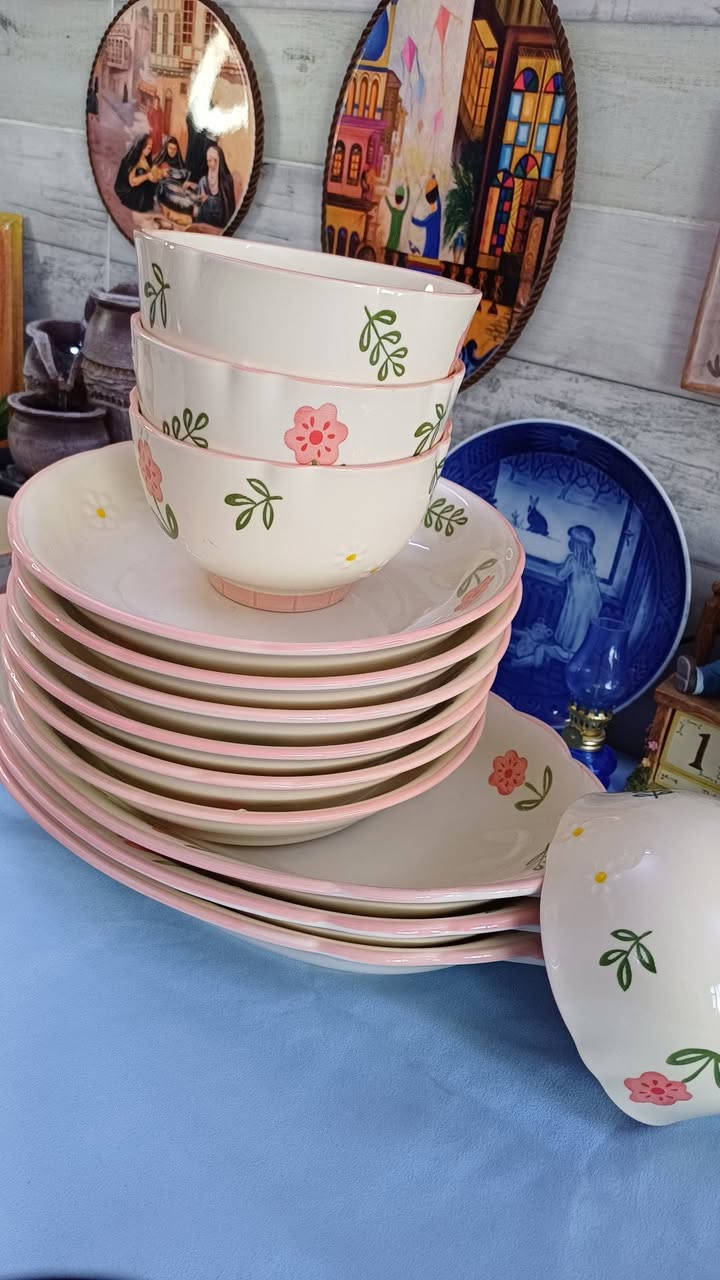 💯 سيت بوهيمي قمممة بالنزاكة والرقي،🌸 كل الورد والنقش بارز 
٣ ابلام قياس ٣٤ سم 
القطعة ب٦٠٠٠
٦ صحون كبار عميقة تنفع مركة او تمن  ب١٣ الف 
٣ كاسات مركة القطعة ب١٥٠٠
١ كاسة زلاطة او شوربة ب١٠٠٠
للحجز المراسلة على الخاص 
توصيل جميع محافظات العراق 
@إشارة


**إذا كنت صاحب هذا الإعلان وتريد حذفه لأي سبب، رجاءا أرسل رسالة إلى الدعم الفني**