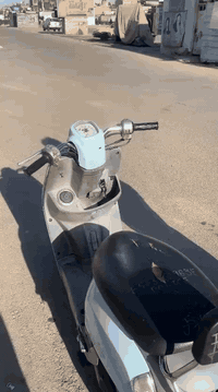 ماكس بوليس للبيع  دراجه نضيفه ولمكينه مكفوله تجي تفحص وتاخذها وين متري...