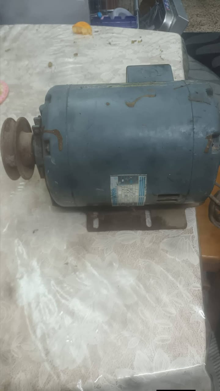 واحد حصان ١٥٠٠ دوره ثيز فيز صنع امريكي ممستخدم العدد٢٠


**إذا كنت صاحب هذا الإعلان وتريد حذفه لأي سبب، رجاءا أرسل رسالة إلى الدعم الفني**