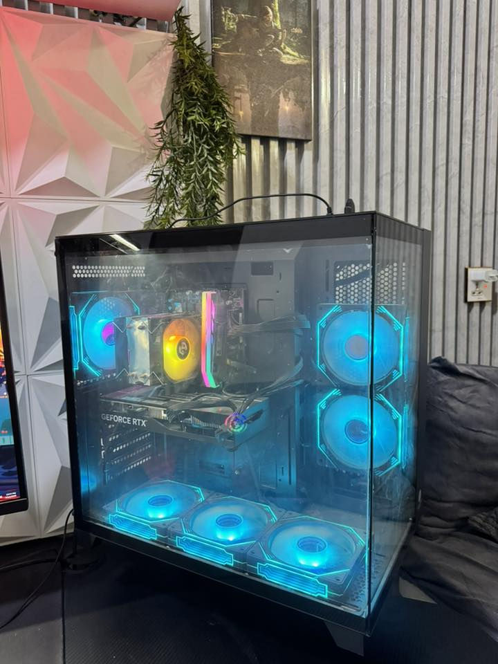 تجميعة للبيع :

* المعالج: Intel Core i5-12400F الجيل 12
* عدد الأنوية / الخيوط: 6 أنوية / 12 خيط معالجة
* التردد: حوالي 2.5GHz
* الرام: 16GB DDR4
* اللوحة الأم: Gigabyte H610M K DDR4
* كرت الشاشة: NVIDIA GeForce RTX 4060 8GB
* الذاكرة الرسومية:
    * VRAM: ‏7957MB
    * Shared Memory: ‏8108MB
* نظام التشغيل: Windows 11 Pro 64-bit
* إصدار DirectX: DirectX 12 Ultimaك

    شاشة جديدة
Msi 27
2k
مع ماوس وكيبوردات اثنين

1،400،000
مكان كربلاء 

***********

