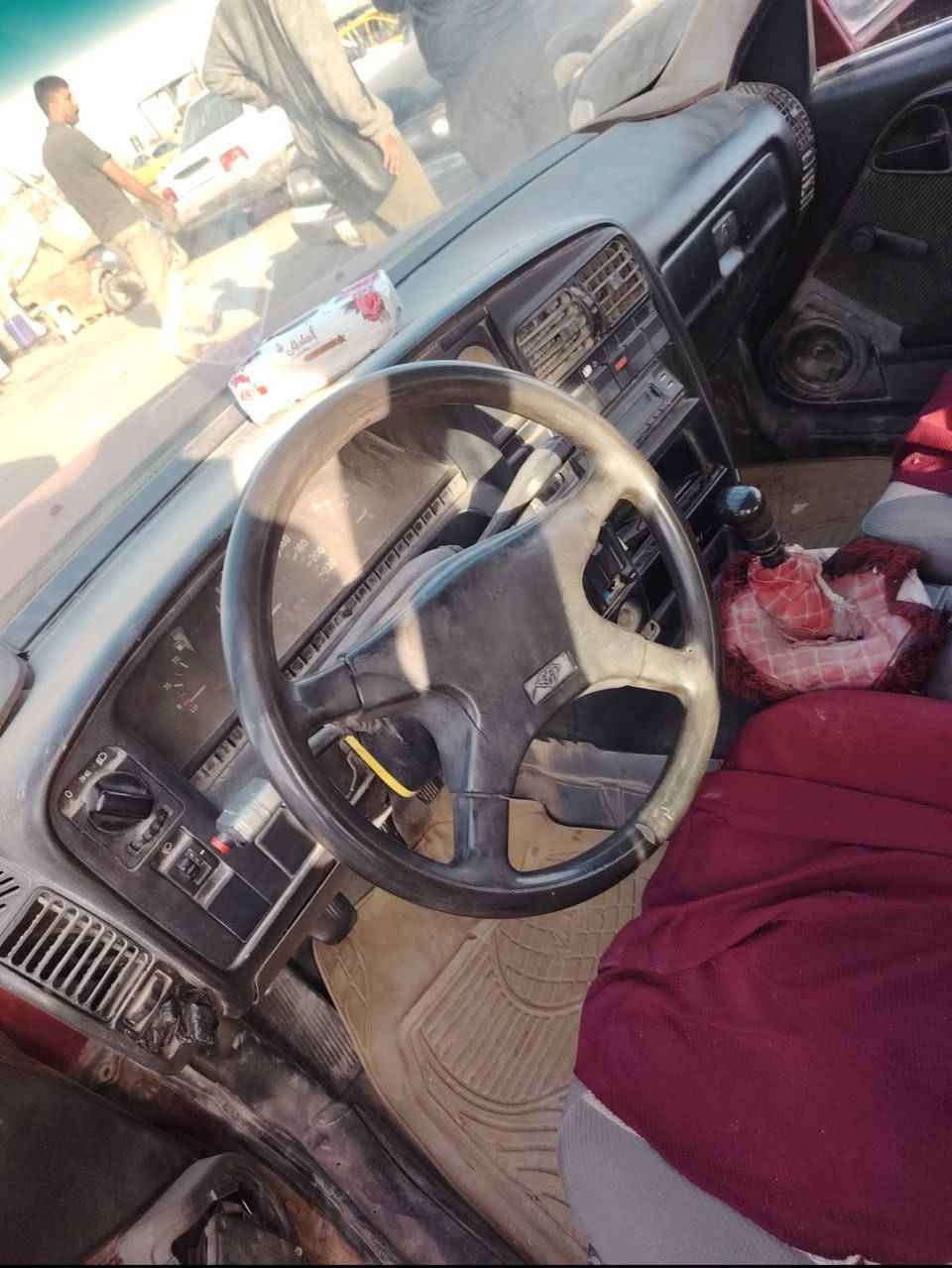 اوبل اوميكا ٩٢  مداور نفس اليوم سعزه ١٨ ورقه   سنويه ل ٢٩ سياره نضيفه وشغاله مابيها شي مكانه كربلاء ***********
