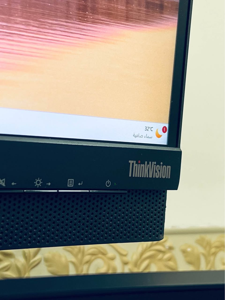 للبيع شاشة احترافية بدون ستاند 
Lenovo ThinkVision P27 4K IPS Monitor

المواصفات:
27 إنچ
دقة 4K UHD ‏3840×2160
لوحة IPS ألوان ممتازة
60Hz
سبيكرات مدمجة حلو صوتها منافذ يو اس بي 

مناسبة للتصميم، المونتاج، البرمجة، والمشاهدة

مكاني النجف تجي تشوفها الشاشة احسن الك والي لان بالنقليات اذا نكسرت محد يعوضنا 

السعر 150 الف 🔒

*********** النجف, العراق
