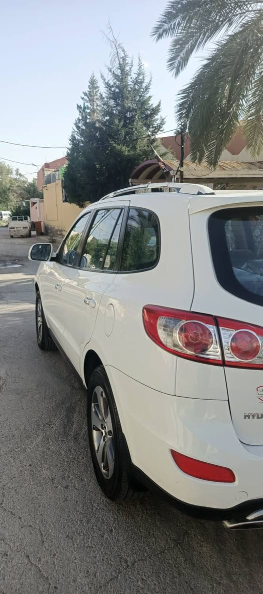 السلام عليكم سنتافي للبيع ٢٠١٢ فول مواصفات ٦ سلندر ٧ راكب ٣ قطع تبريد ثلج ويل كروم مري شفط اشاير بلمري كير محرك ابشرط لا تبخير والا رواجز ولا تنقيص السياره عله ايد وحده مكاني ديالى السعر ١٧٥ او بيهه مجال السياره احله من الصور هذا رقمي *********** رقم بغداد السياره ابسمي هزه جديده سنويه لحد ٢٠٣١
