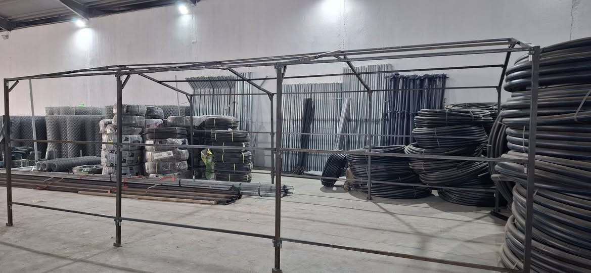 ئاسنی خێمەی4م پان6مترو20سم درێژ بۆفرۆشتن بێ خێمەیە نرخی235000هەزارە 240سم  بەرزە لەبۆری باشو بەقەوەت دروست کراوە ناونیشان چوارقوڕنە گوندی گرجان سەردووسایدی گشتی کۆگای ڕێباز تۆربەی ژم***********ژم***********گەیاندنیشمان هەیە رانية, السليمانية
