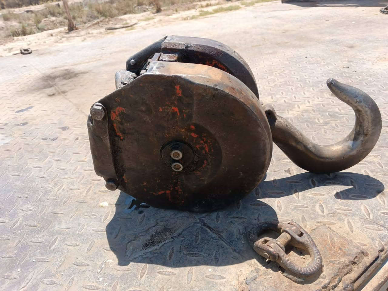 السلام عليكم رجلين خلفيه مال كرين يطلعن مو ثابتات شغالات ع فحص ... + بكرة مال كرين ام القفل مكاني أطراف بغداد مشروع الوحدة رقمي ‏‪***********‬‏
