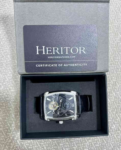 للبيع – ساعة Heritor Valentin أوتوماتيك فخمة

إذا تدور على ساعة تلزم اليد وتكول أناقة… فهذي هي المطلوبة!
ساعة Heritor Valentin – Automatic تصميم ملكي، حركة ناعمة، وحضور يخبل.

⸻

⭐ المواصفات
 • حركة أوتوماتيك بـ 20 جوهرة… دقّة وثبات بدون بطارية.
 • هيكل ستانلس ستيل 316L قوي وما يصدأ.
 • زجاج معدني بطبقة سافير ضد الخدش.
 • عقارب مضيّئة، خلفية شفّافة تبين مكينة الساعة.
 • حزام جلد طبيعي عالي الجودة.
 • تاريخ + طور القمر بشكل فخم جداً.
 • مقاومة ميّه 5 ATM.

⸻

📏 الحجم
 • حجم الهيكل: 38مم
 • ويه التاج: 41مم تقريباً
 • السمك: 14.5مم
 • عرض الحزام: 22مم

⸻

💰 السعر: ٥٠٠ الف 

قطعة فخمة، ناعمة بالحركة، وتنسيقها على أي لبسة يطلع روعة.

للتواصل خاص او واتس اب
***********
