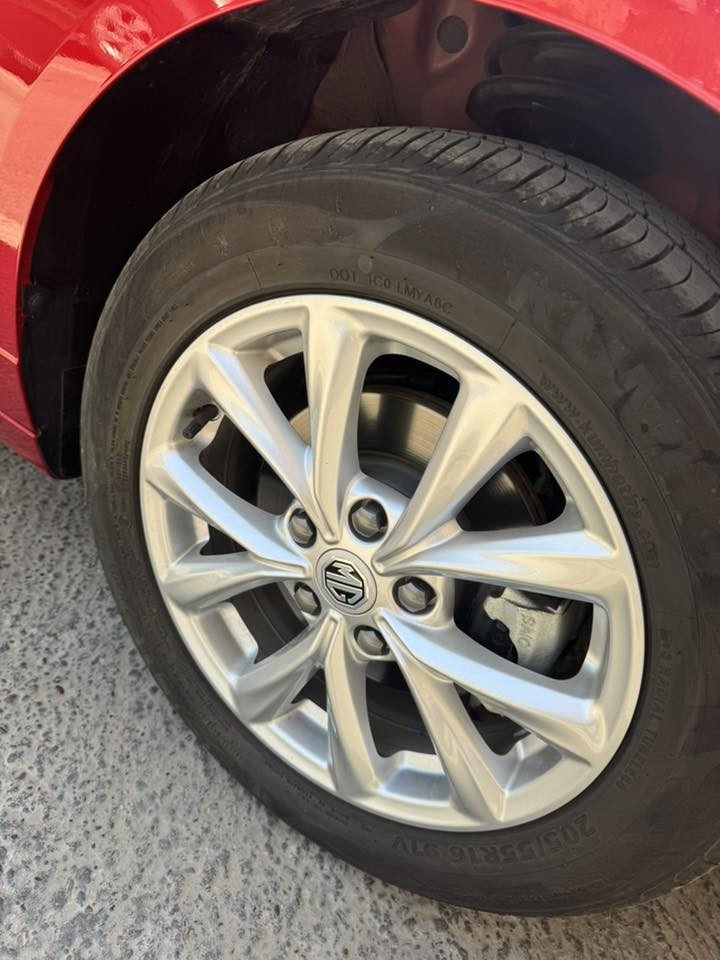 السلام عليكم 
MG5 
2024
مواصفات comfort 
ماشية 5 الاف و شوية 
بعدها بالضمان 
رقم انكليزي الجديد
مغلفة جلد للمقاعد والارضية
بيها طخة بالجاملغ الخلفي وبعدها ما مصلحها  
للتواصل  واتس اب 

0786 492 9369

السعر 16 مليون ونص و بيها مجال
