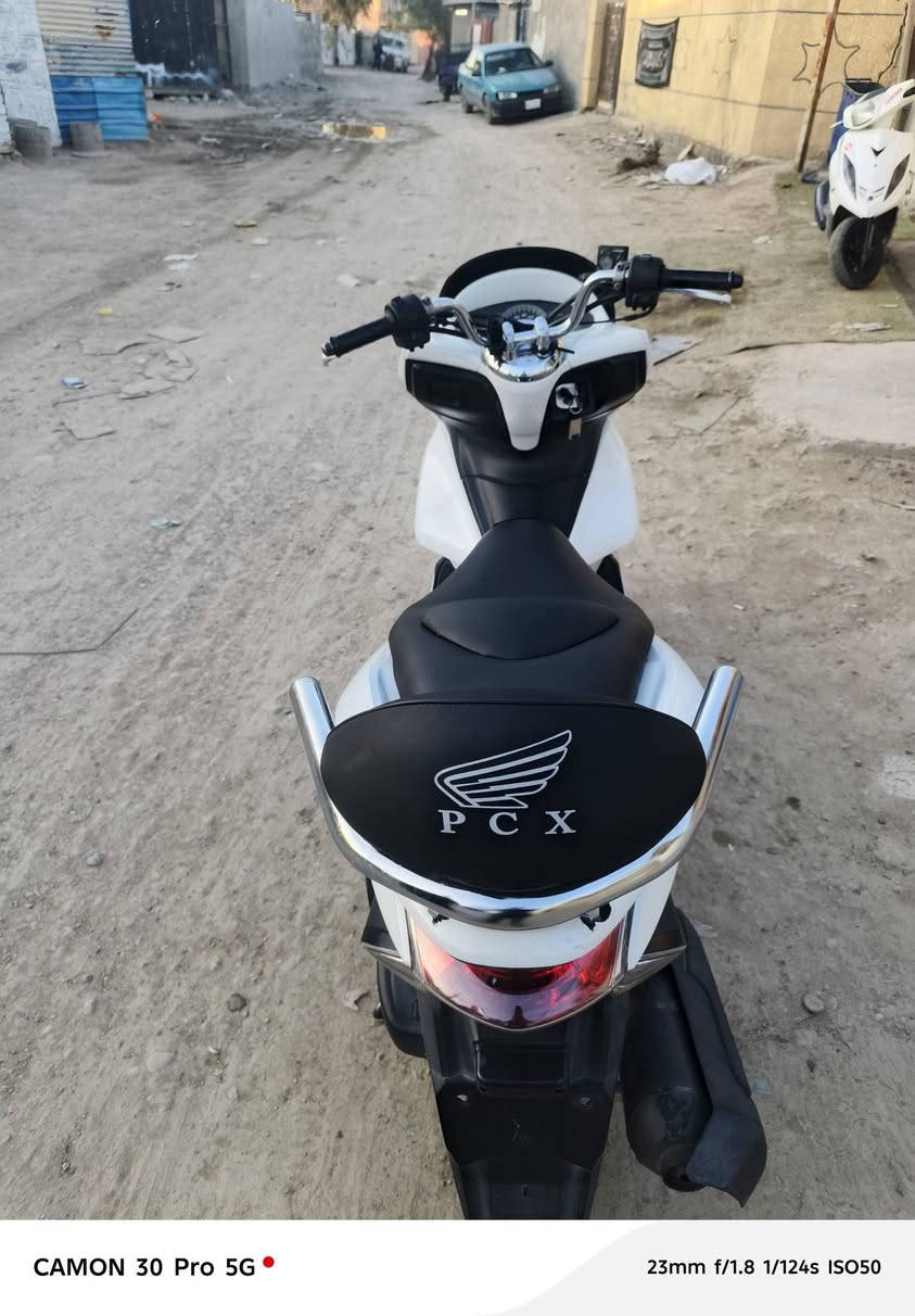 بيسي اكس
جيل الول 
ادراجه مكفوله من كلشي 
المكان شعله رحمانيه 
سعر 1700
***********
