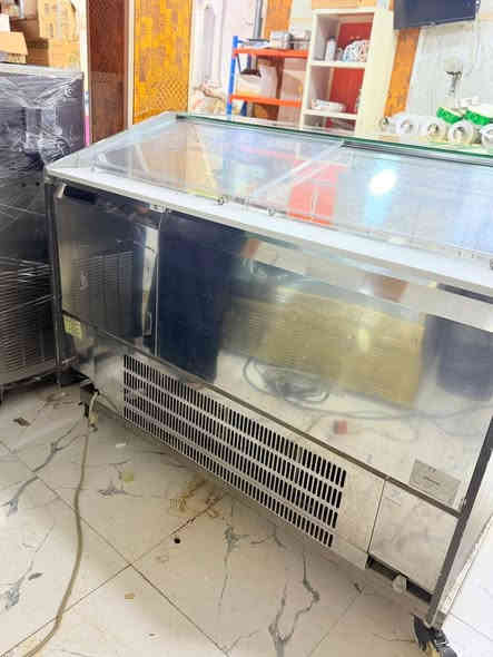 عارضه ايزه ايطالي
سوبر كابري 

12بلانك كبير 18بلانك صغير 

مديل حديث 

مستخدمه نضيفه جدآ

دبل كمبريسر 

3فيز 

بلاديه ع وضع الشركه 

 ‏السعر والتفاصيل مراسلة الصفحة

‏أو الاتصال على الرقم ***********

‏العنوان البصرة ￼
