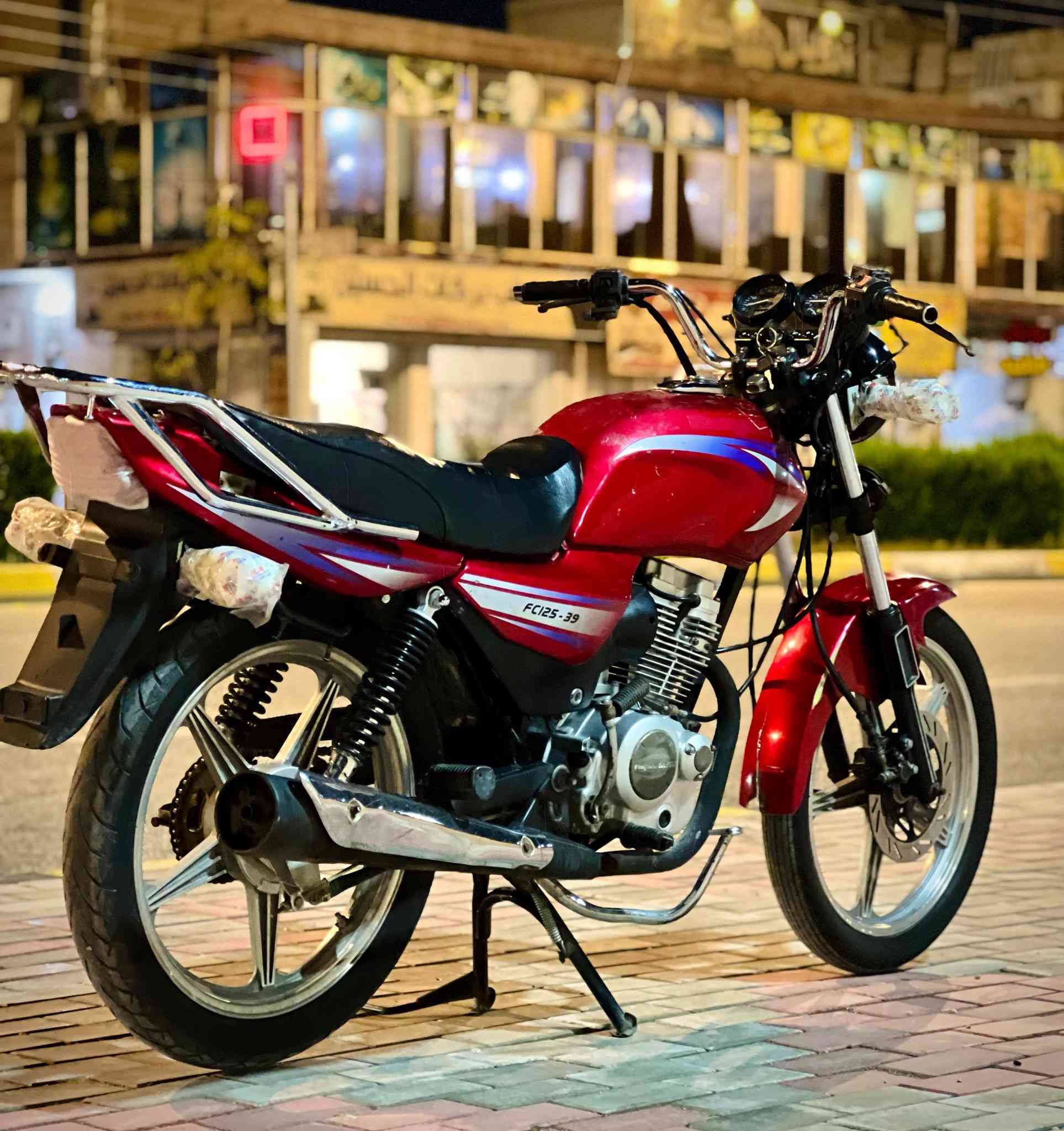 للبيع دايون عضم موديل 2019 كلك بليته ورقم شاصي دراجه كلش نضيفه (مو تعمير) كامله ما نقصها شي كهربائيات  سلف محرك ما مفتوح يشك الكاع شك نهضتها تخبل الدراجه كلشي ما مبدل بيها السعر 575 المكان كربلاء
***********
