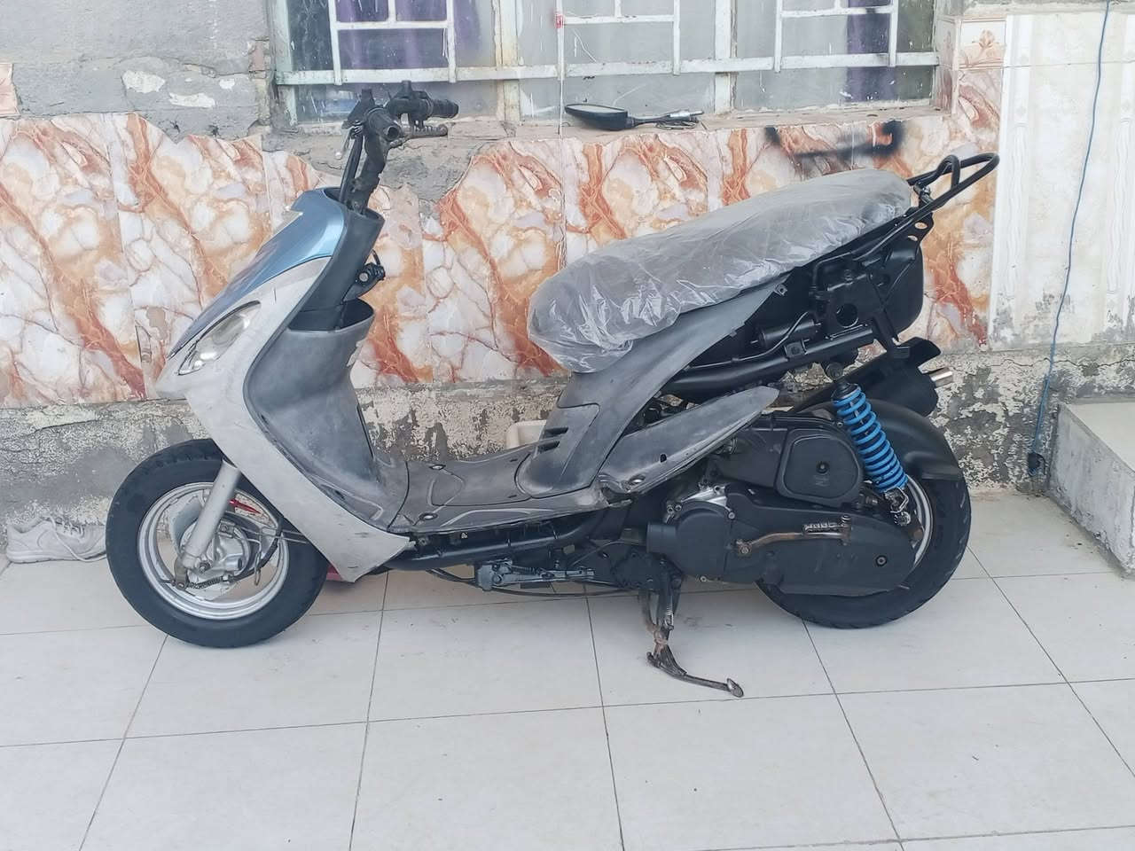 السلام عليكم دراجه ماكس منغولي كامله جديده مكينه  وبوشه 50 دراجه نص هندر سلف عطلان مكينه جديده كهربائيات اشاير كلشي شغال تواير جدد هسه هيه محربه بس كفراته كامله موجوده دراجه عليه كزوز اف ام رياضي كلجات رياضي قفل جنطه قفل ستيرن كلشي شغال عله حسب الاصول مابيه نقص جديده شلعه ومعدل شرط كلوبات اشاير كلشي شغال  للبيع سعر 450وبيه مجال مكان ناصريه مركز... رقم الهاتف..  ***********
