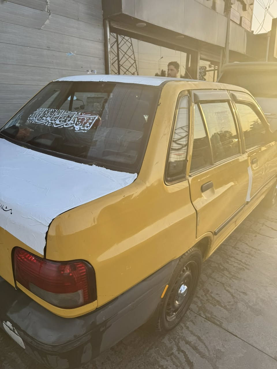 سايبا 12 نضيفه رقم إنكليزي باسمي تحويل ثاني يوم خياسات قليله ما بيها ضربه قويه ولا بيها صبغ بيها شاشه كار بلي و زنون اصلي ضمان داخلها جديد تبريد شغال ثلج ما ناقصها شي تايرات كوري جدد مكاني الحريه الاولى سعرها 27 وبيها مجال للشراي ***********
