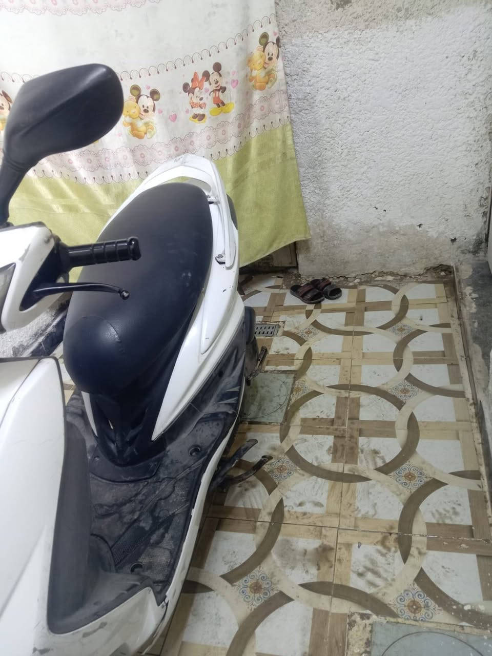 سلام عليكم سكنس فحل درجه حلوه ناعمة سلف وهندر كهربائات كلهه شغله سعر 450 عنوان مدينه الصدر ***********
