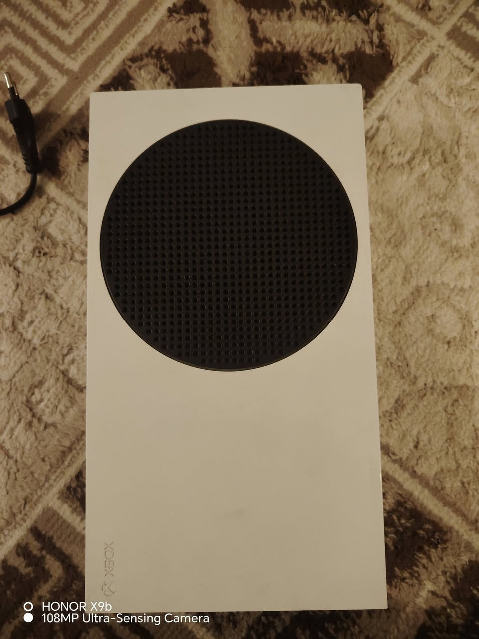 السلام عليكم
اكس بوكس سيريس اس كامل ملحقات لوك ستيكر 
الجهاز نضيف جدا اصدار 2022 ضمان اسبوع 
السعر 330 الف يوجد توصيل لجميع المحافظات 5 الف 
للطلب ***********
