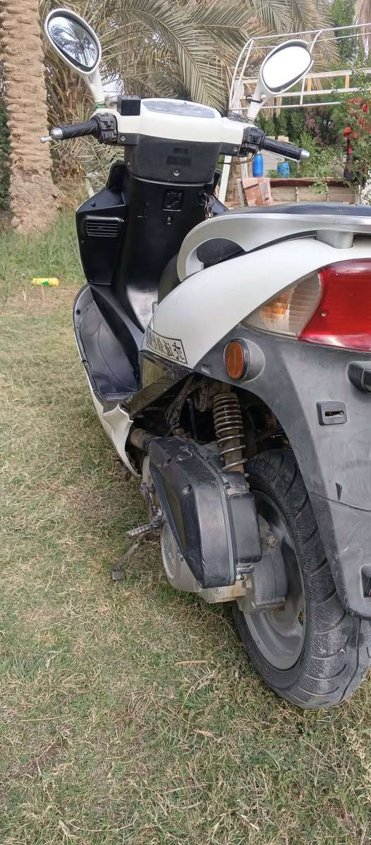 السلام عليكم دراجه كامكو للبيع نقصها بس كابريته دراجه نضيفه السعر 400وبيها مجال  رقمي *********** المكان بابل المحاويل
